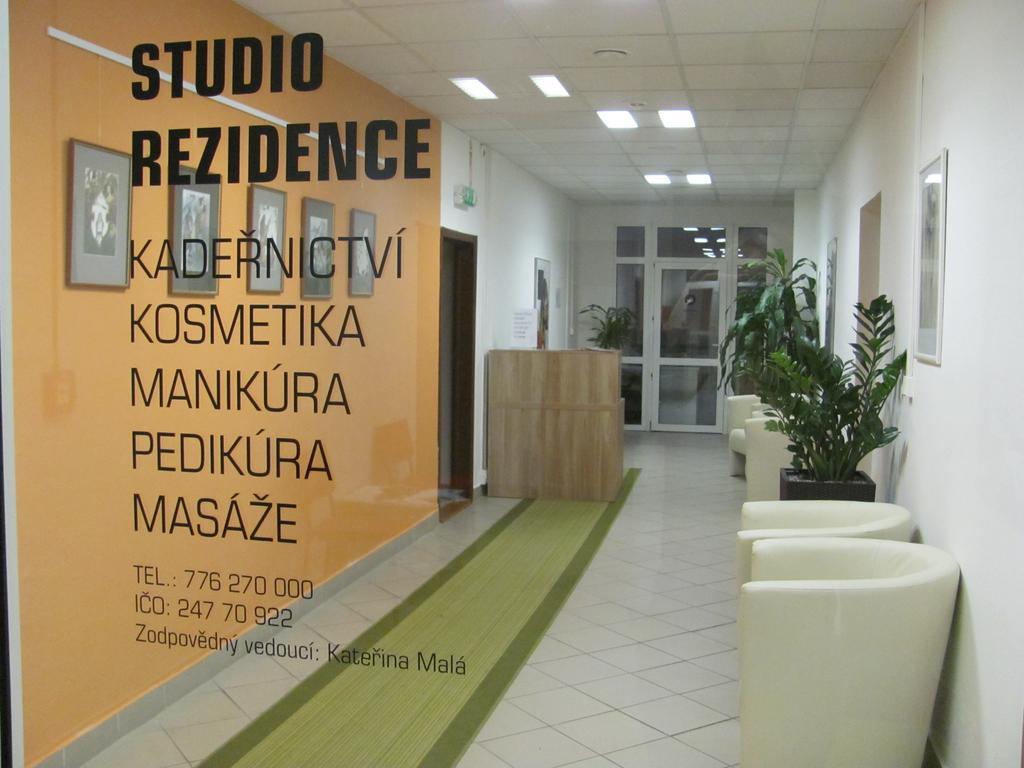 Dc Rezidence Hotel Praga Exterior foto